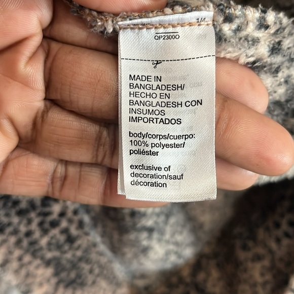 Calvin Klein Womens Size XS/S Animal Print Belted Robe Below Knee Length Soft - Picture 8 of 11